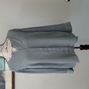 Talbots petite green houndstooth blouse